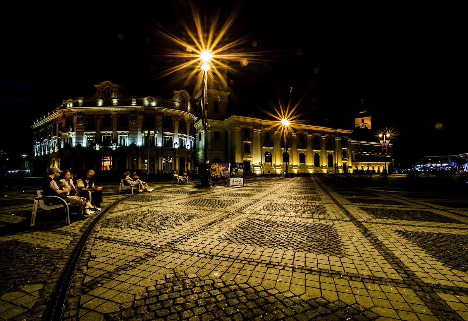 Piața Mare, seara